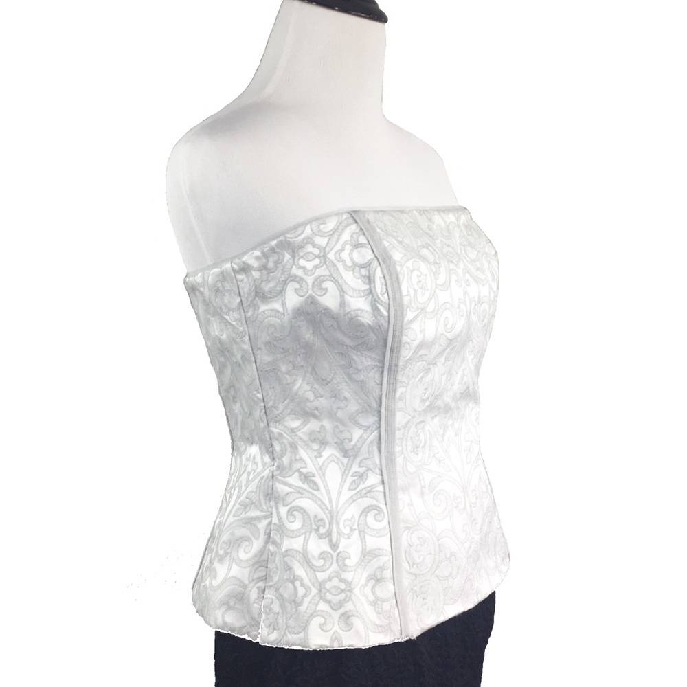 🆕NWT White Bustier with Light Grey Stitching